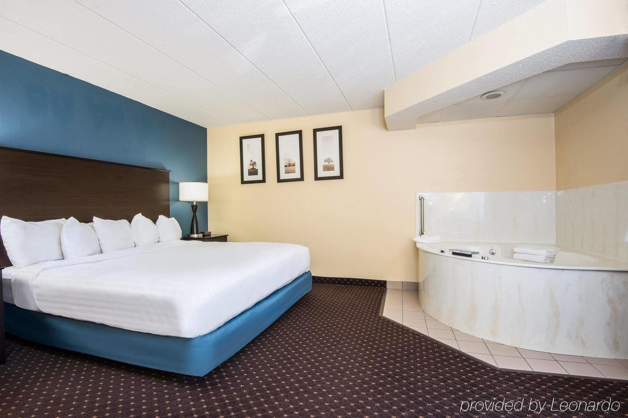 Americinn By Wyndham Eagle Ngoại thất bức ảnh