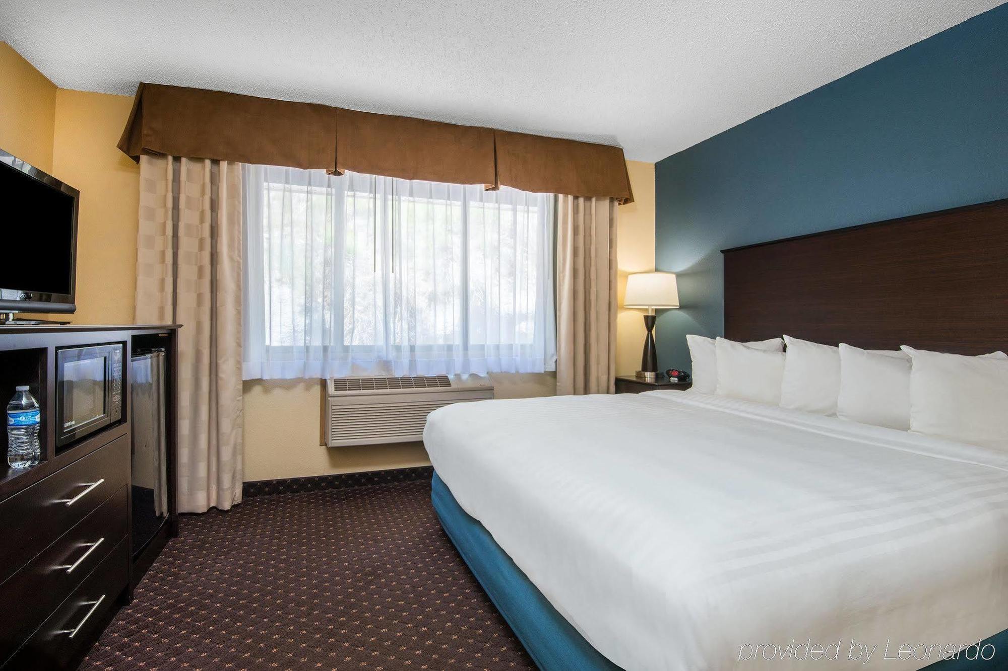 Americinn By Wyndham Eagle Ngoại thất bức ảnh