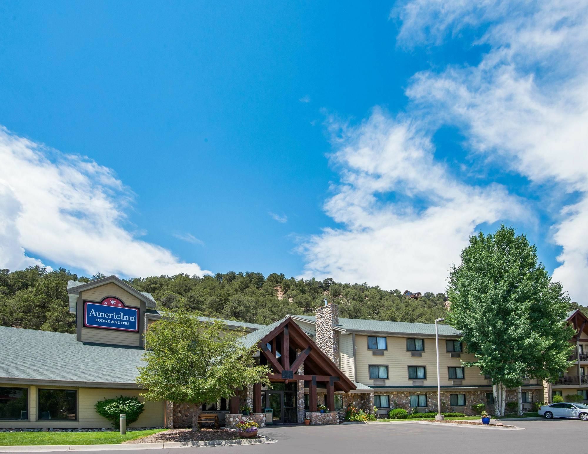 Americinn By Wyndham Eagle Ngoại thất bức ảnh